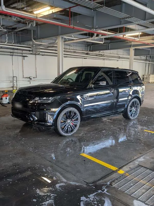 Mirror shine | mobile car detailing by Luxe Mobile Car Spa